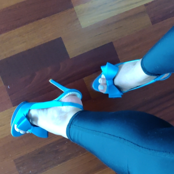 BEBE open toe sling back heels - Picture 8 of 8